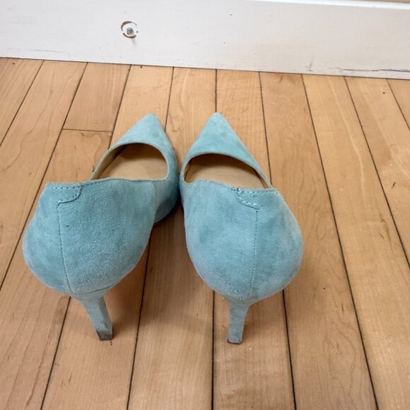 Ivanka Trump Robin's Egg Blue Suede Heels Shoes Pumps Size 9.5 - Picture 7 of 12